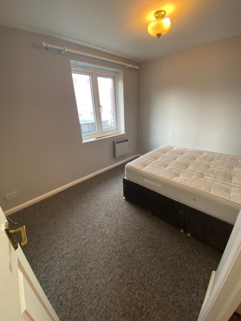 6 Bedroom
