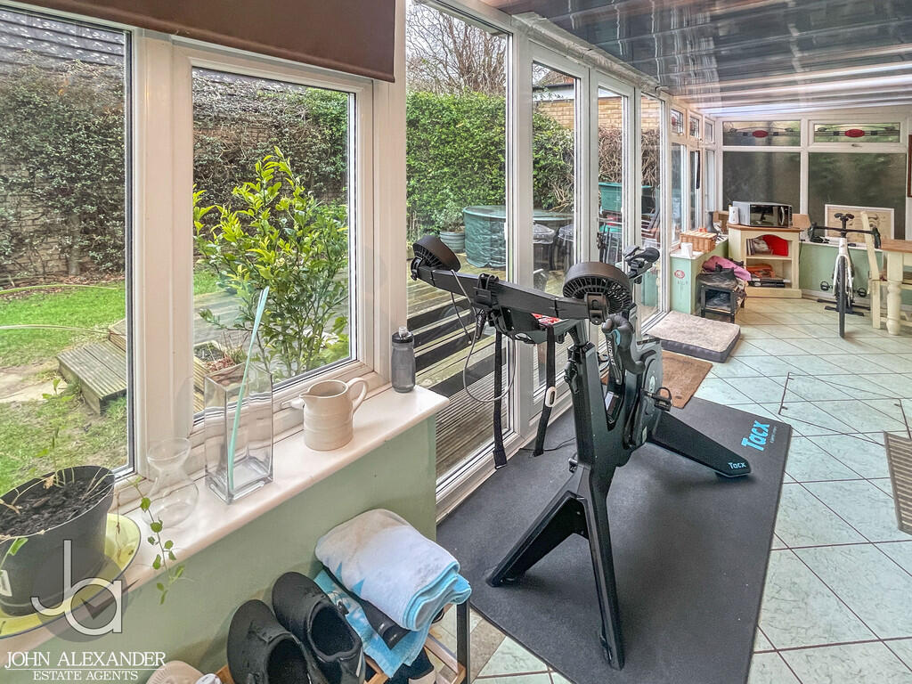 20250201_11345650...