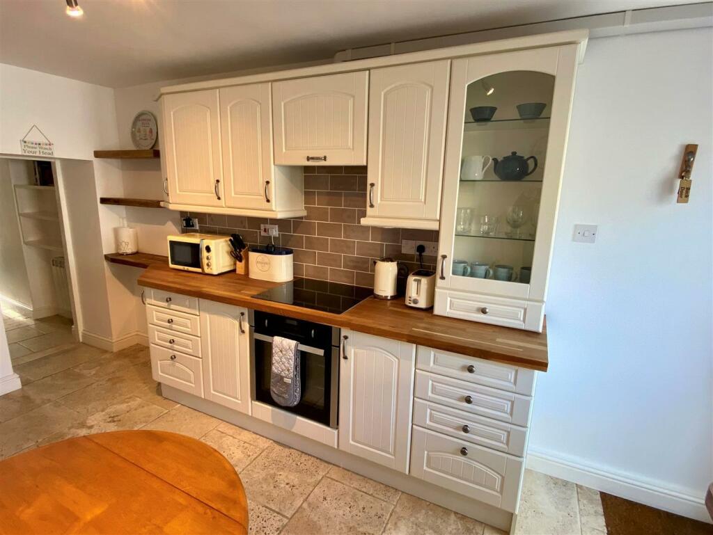 Sparrow Cottage Kitchen