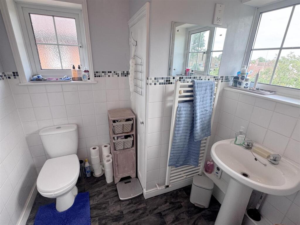 Bath 2.JPG