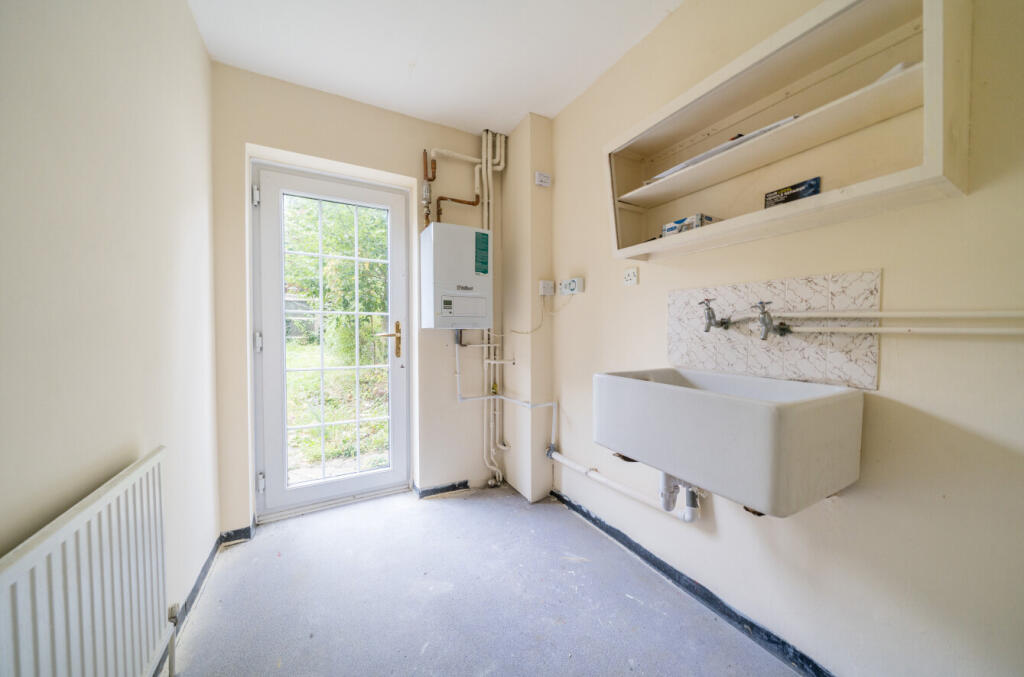 1360100-6-68d7e18...