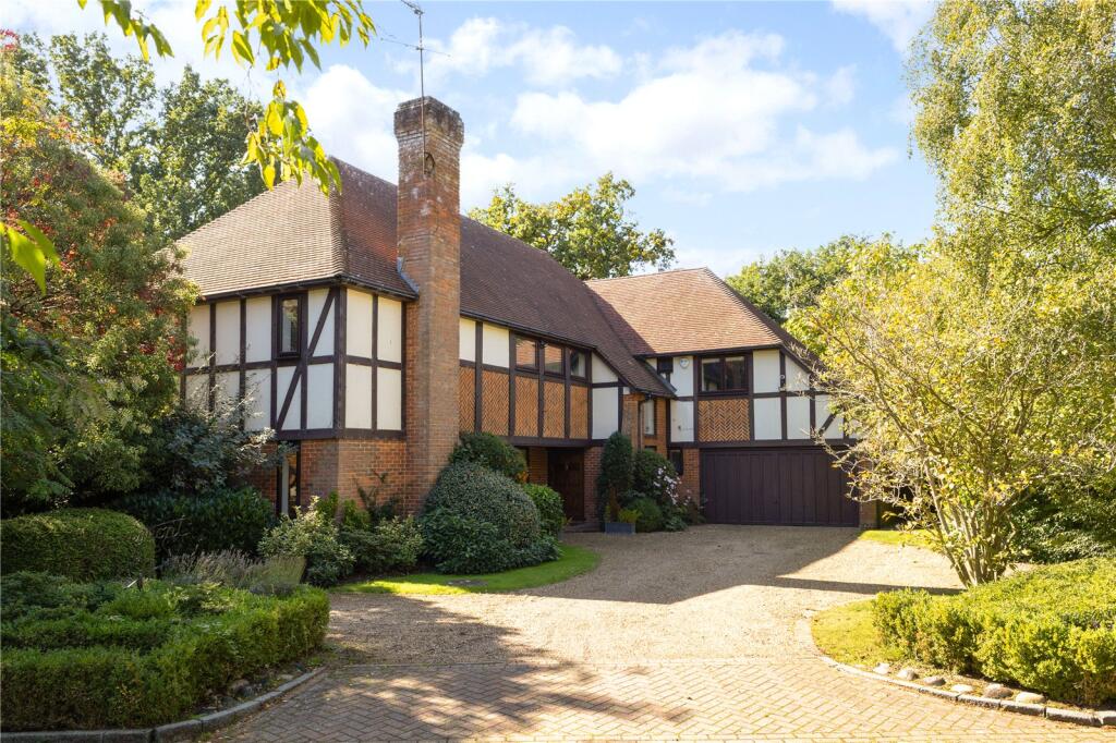 Queensgate, Fairmile Lane, Cobham, Surrey, KT11