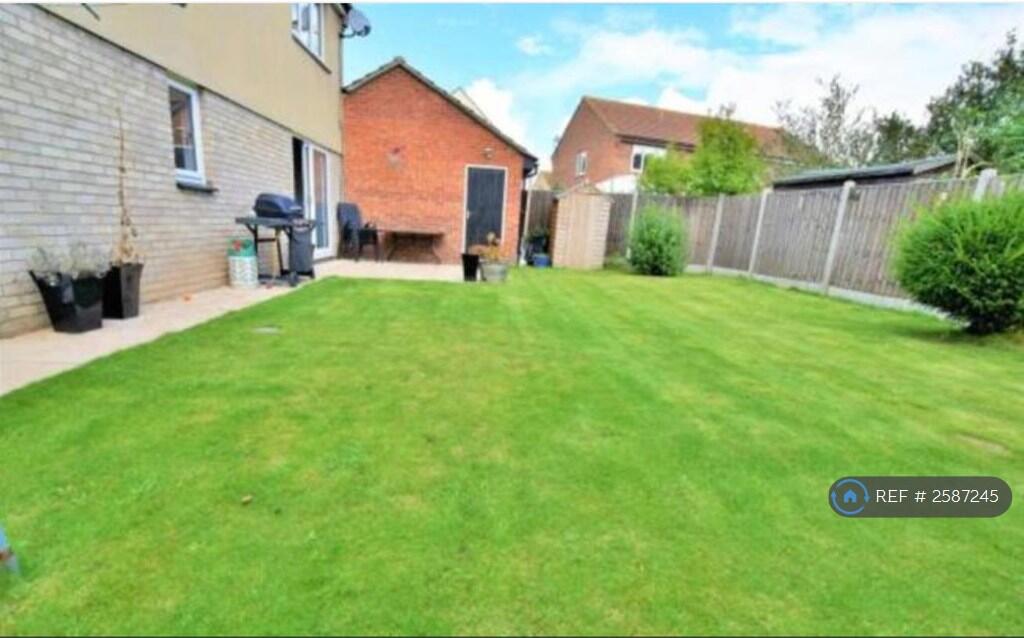Large Secure Garden Great For Kids