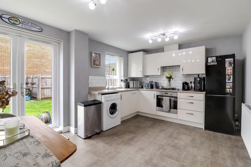 Kitchen - Dining room