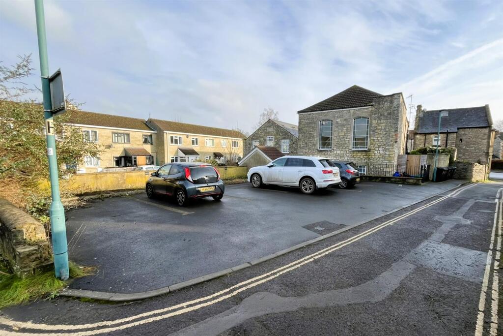 21 Oriel Buildings, Twerton Farm Close, Twerton, B