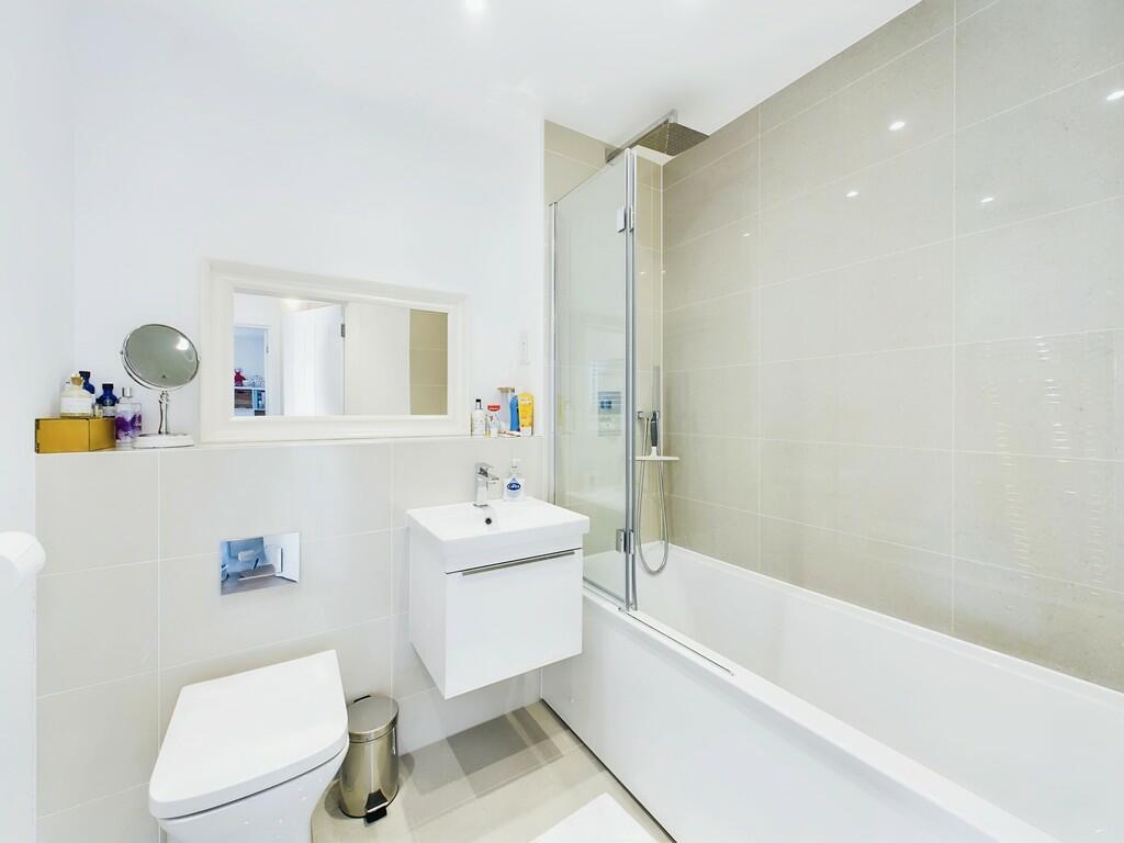 Main Bathroom