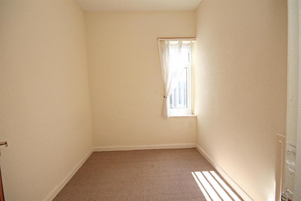 Bedroom 3.jpg