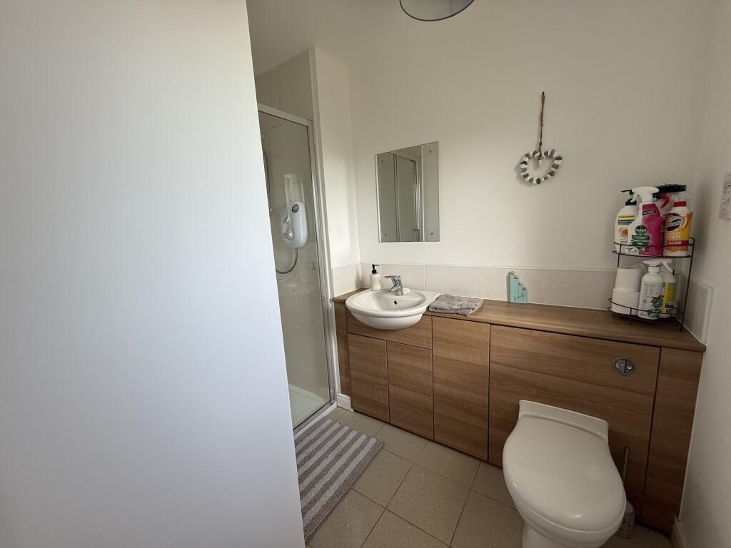 Principal Bedroom En Suite