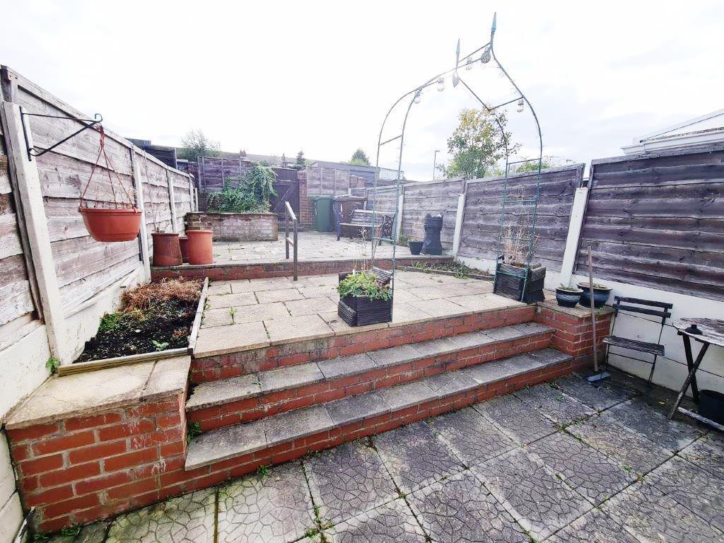 5 Fraternitas Terrace 30/09/2025, 12:47 1000050...