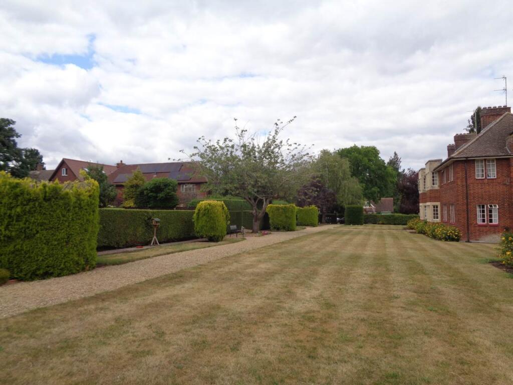 Dean Court 5 Front
