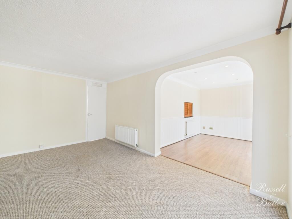 CAM01995G0-PR0262-STILL007