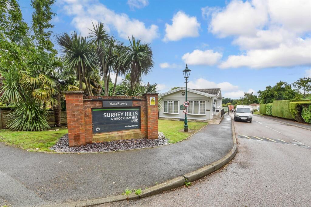 External Lifestyle Photograph