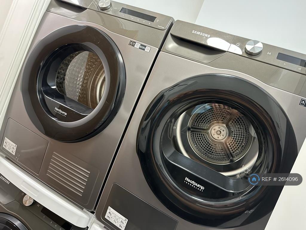 Modern Laundry Room