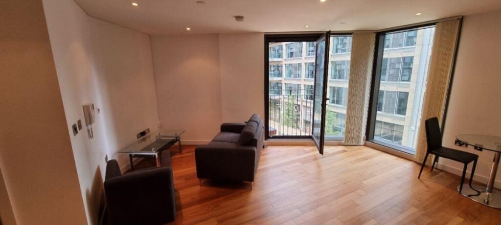 Open Plan Kitchen and Living Area 
