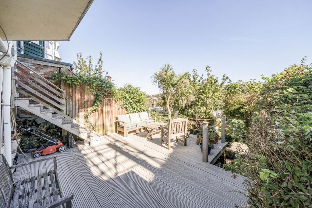 1357823-25-68d29e358ec22