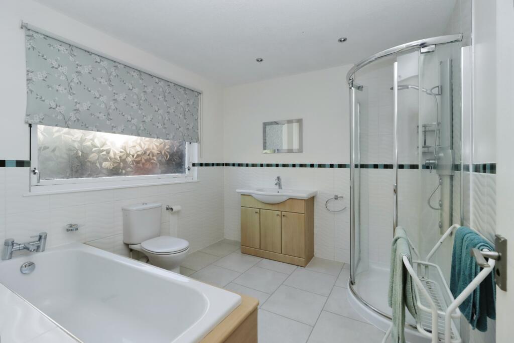 Family Bath/Shower Room