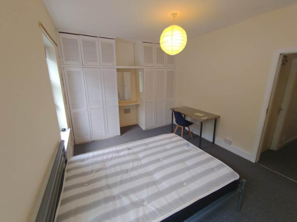 First Floor Front Be