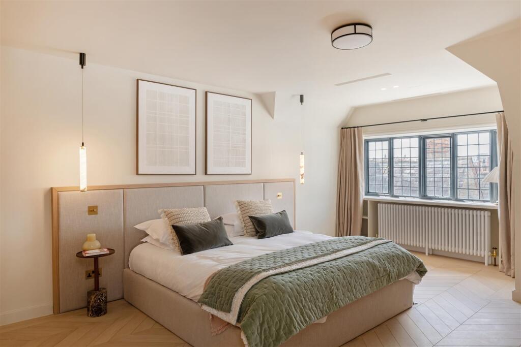 Flat 5 Walton House Hi-18.jpg