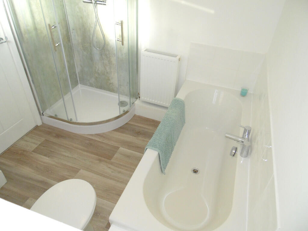 BATH/SHOWER ROOM