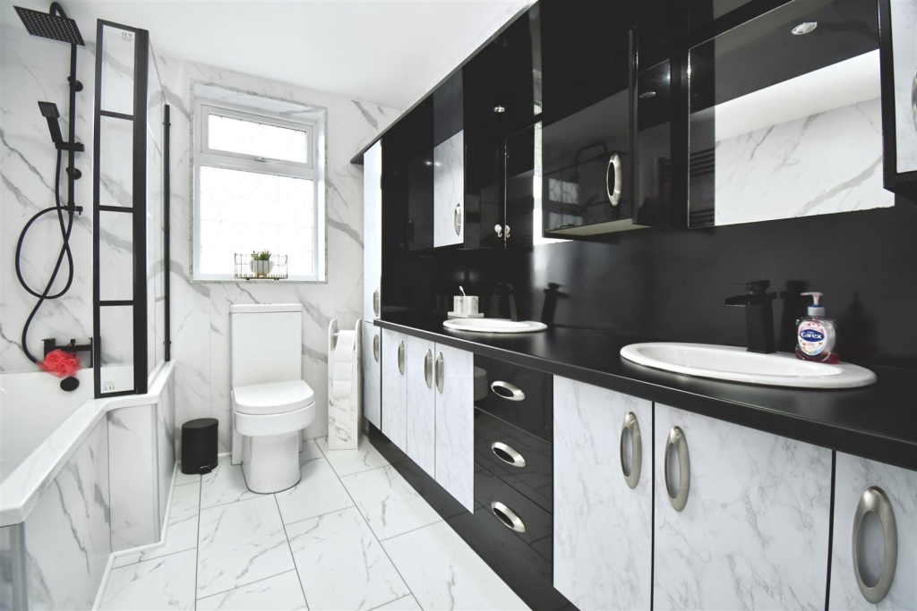 First Floor Bathroom