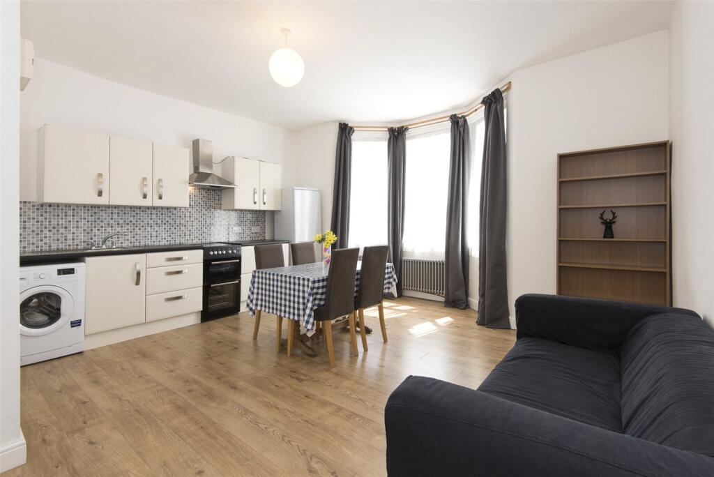 Lower Oldfield Park, Bath, Somerset, BA2