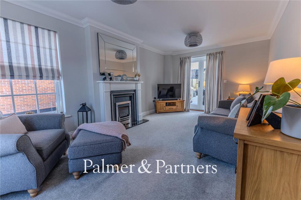 Hornbeam Road, Saxmundham, Suffolk, IP17