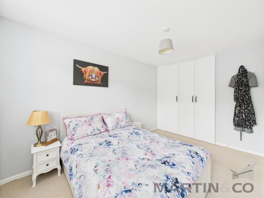 10 Bedroom 1