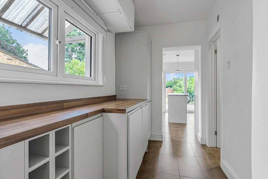 Ealing PK Gdns ex...