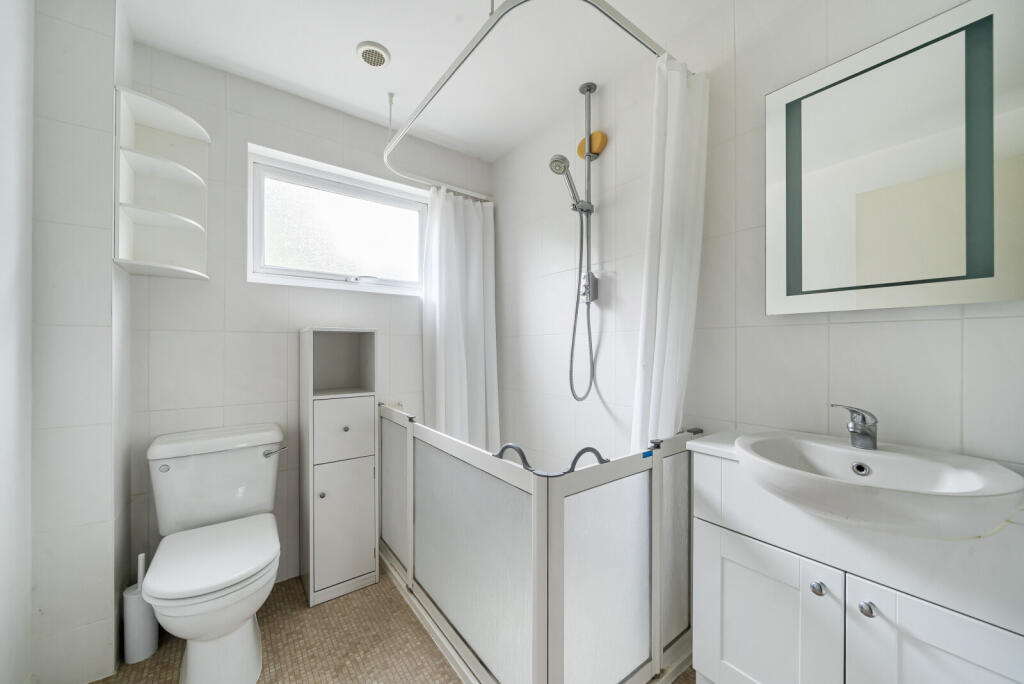 1295805-8-682623c...