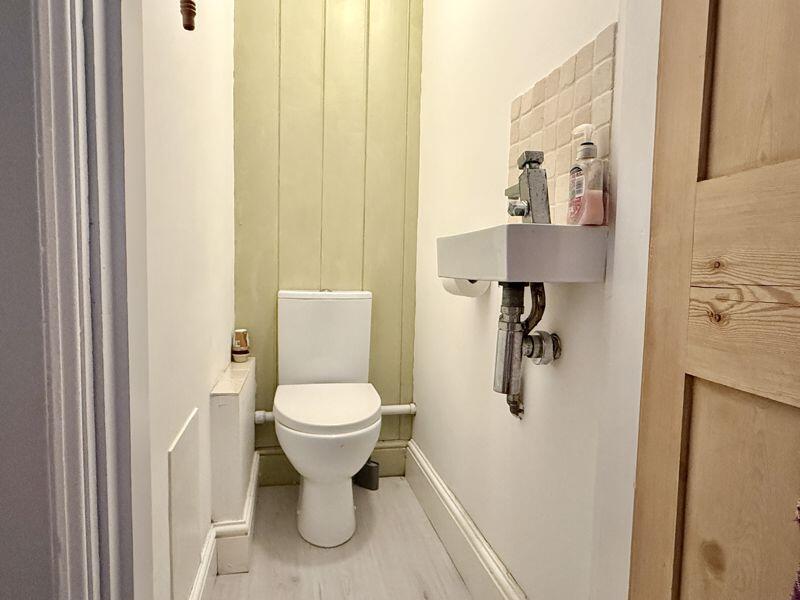 UPSTAIRS TOILET