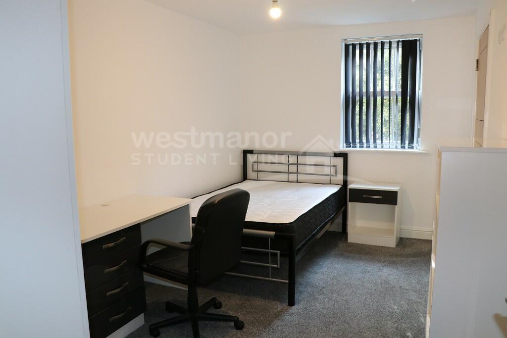 FLAT 7