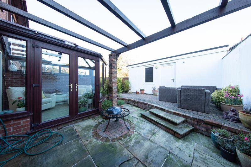 Private low maintenance garden