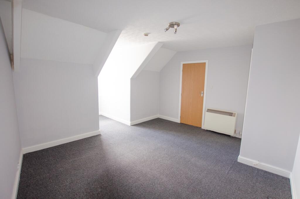 Flat 7, 62 Fore Street-3