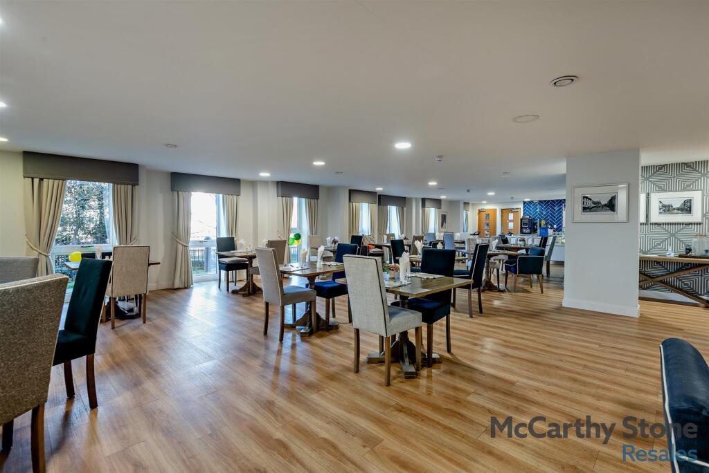 8639828-interior18-800.jpg