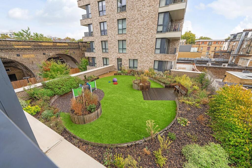 Resident' terrace.JPG