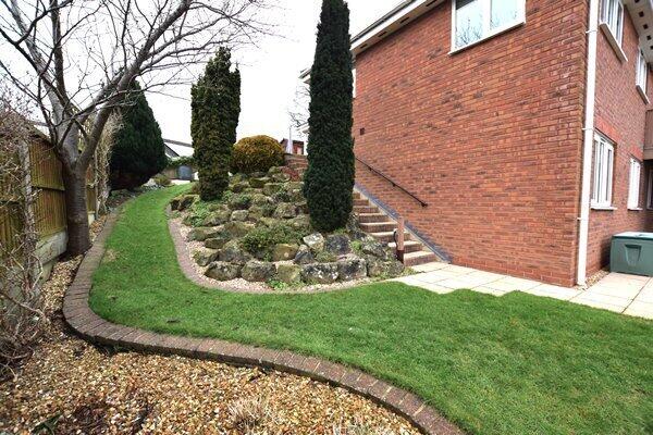 side garden