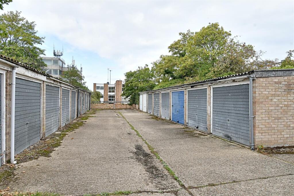 Garage En Bloc.jpg
