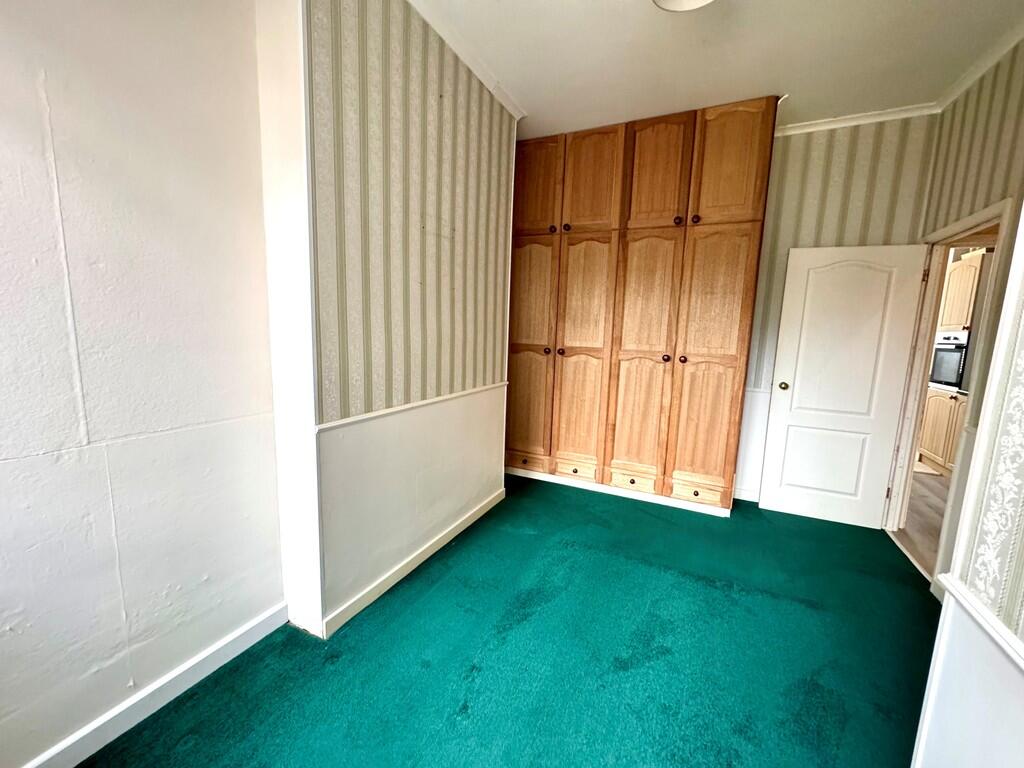 43 Satanita Road ...