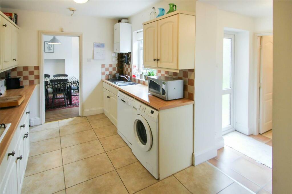 Breakfast Kitchen 4