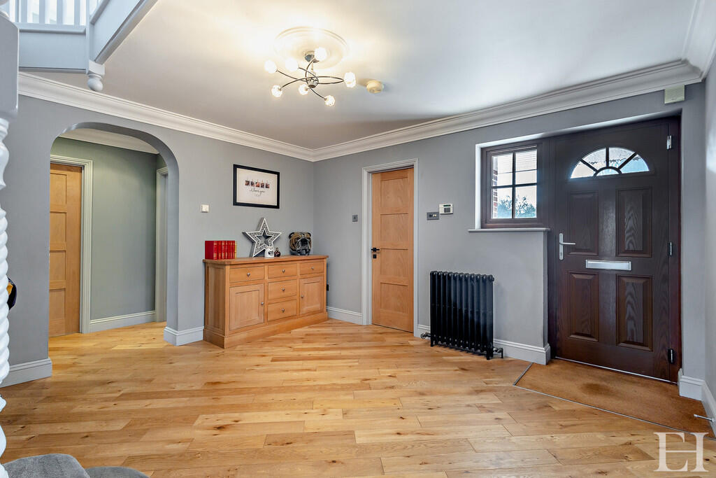 8643451-interiorW...