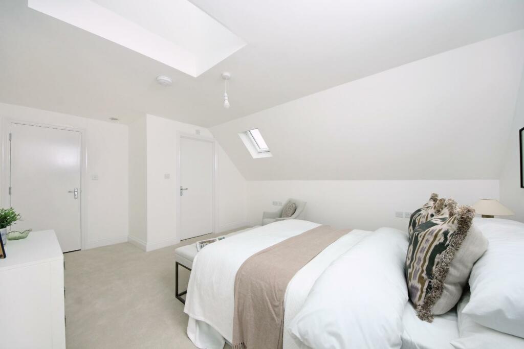 GV- TFF - 34 Woodfield Rd (10).jpg