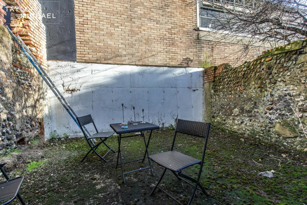 OutdoorSpace