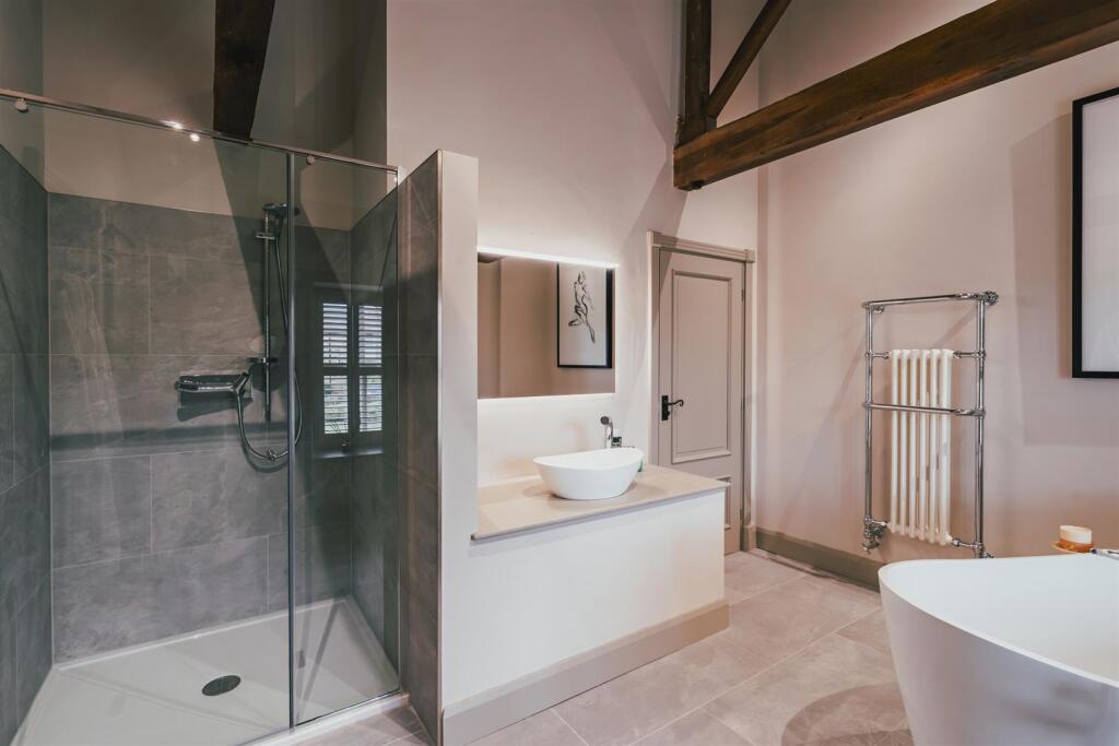 Jack-and-Jill Bathroom