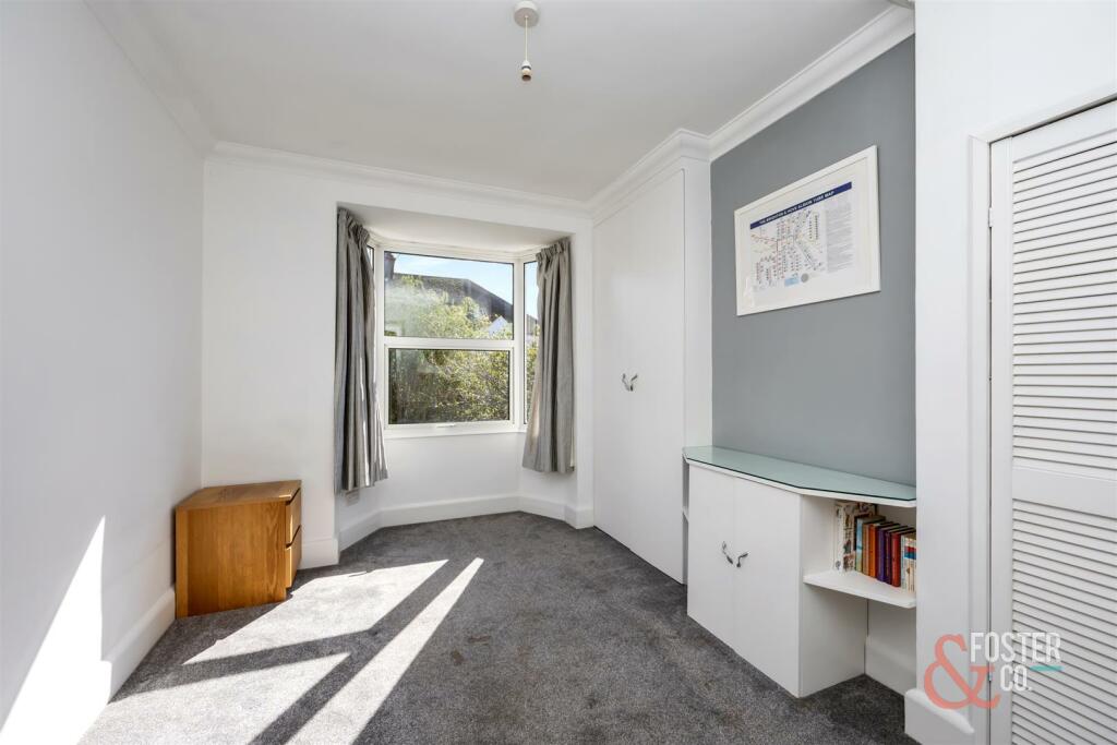 Braemore Road, 77-001.jpg