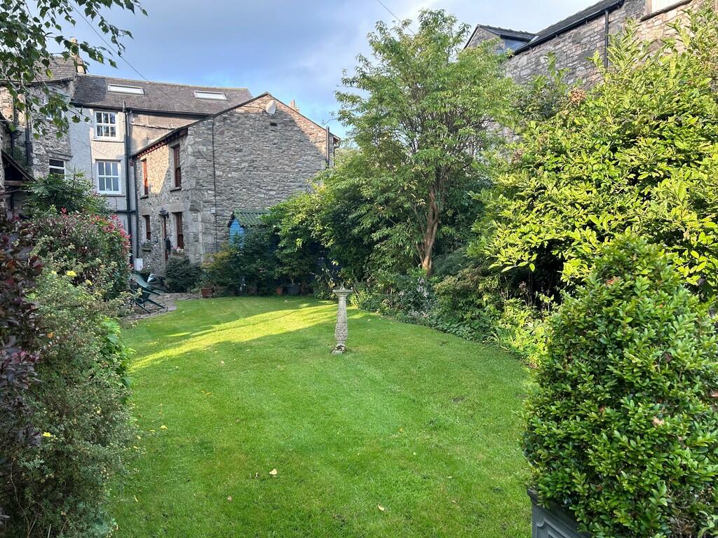 Communal garden s...