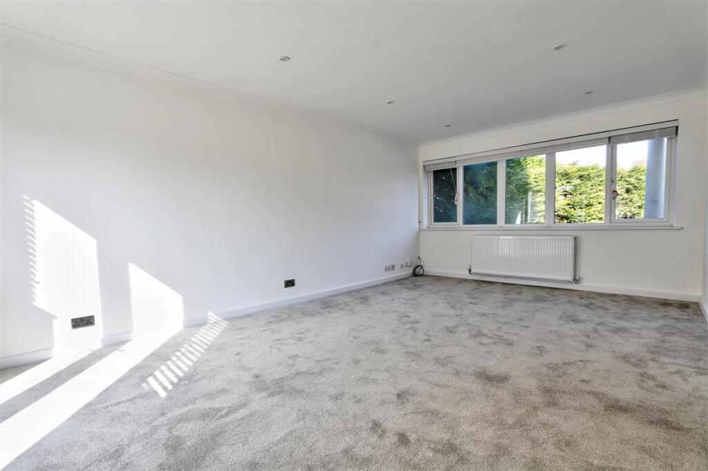 Sitting Room.jpg