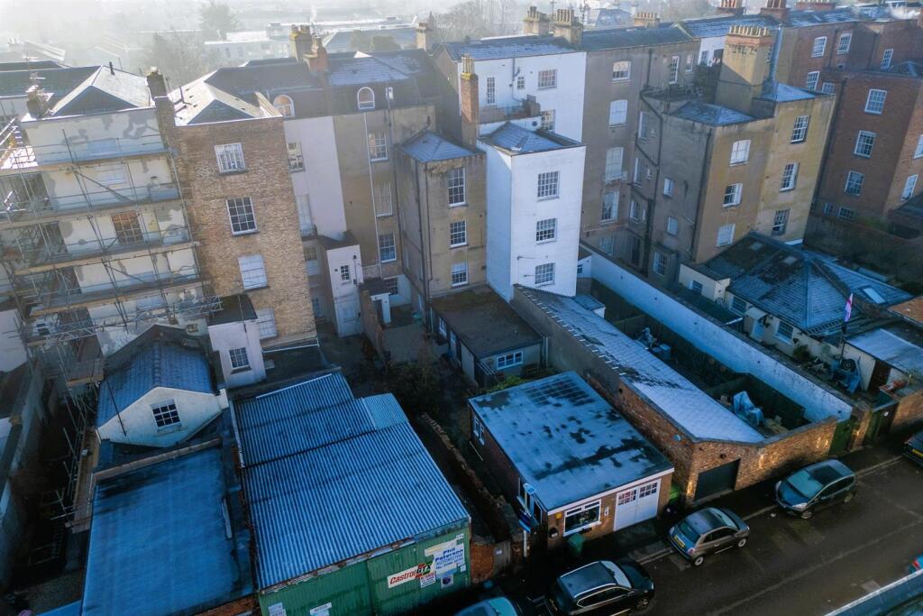18 Lansdown Place, Cheltenham GL50 2HX | Leasehold