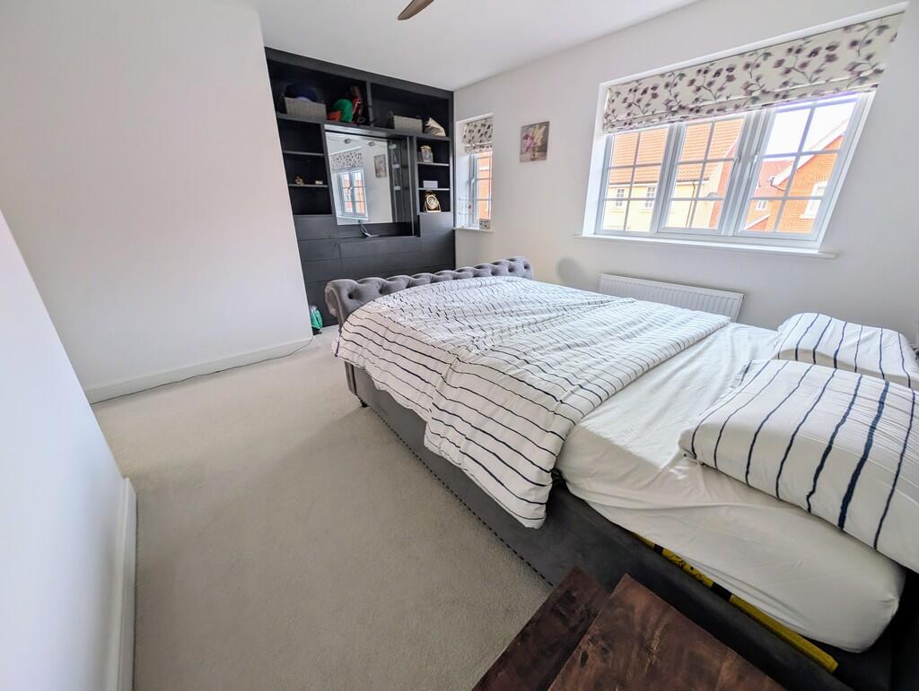 PXL_20251030_1326...