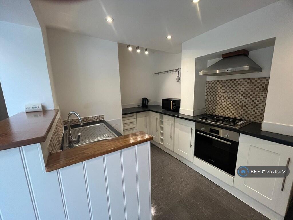 Kitchen 1