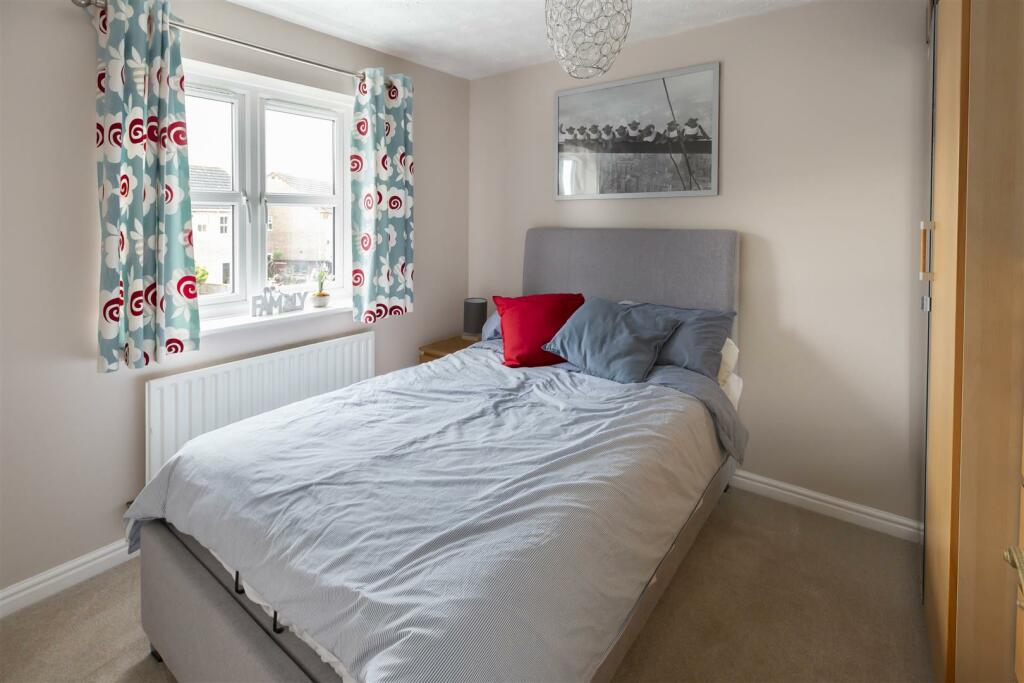 27 Crocus Way 47.jpg
